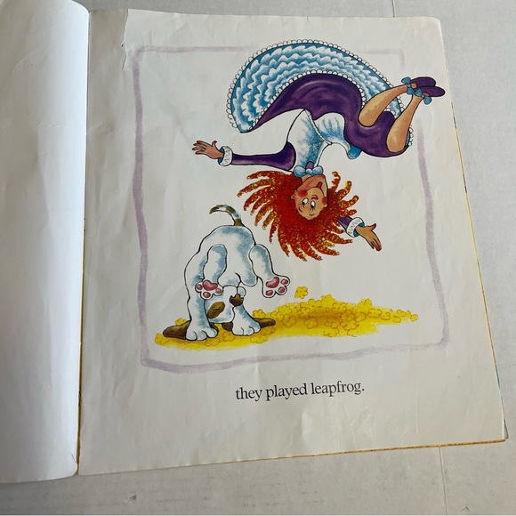 Big book: Silly Sally - Picture 5 of 9